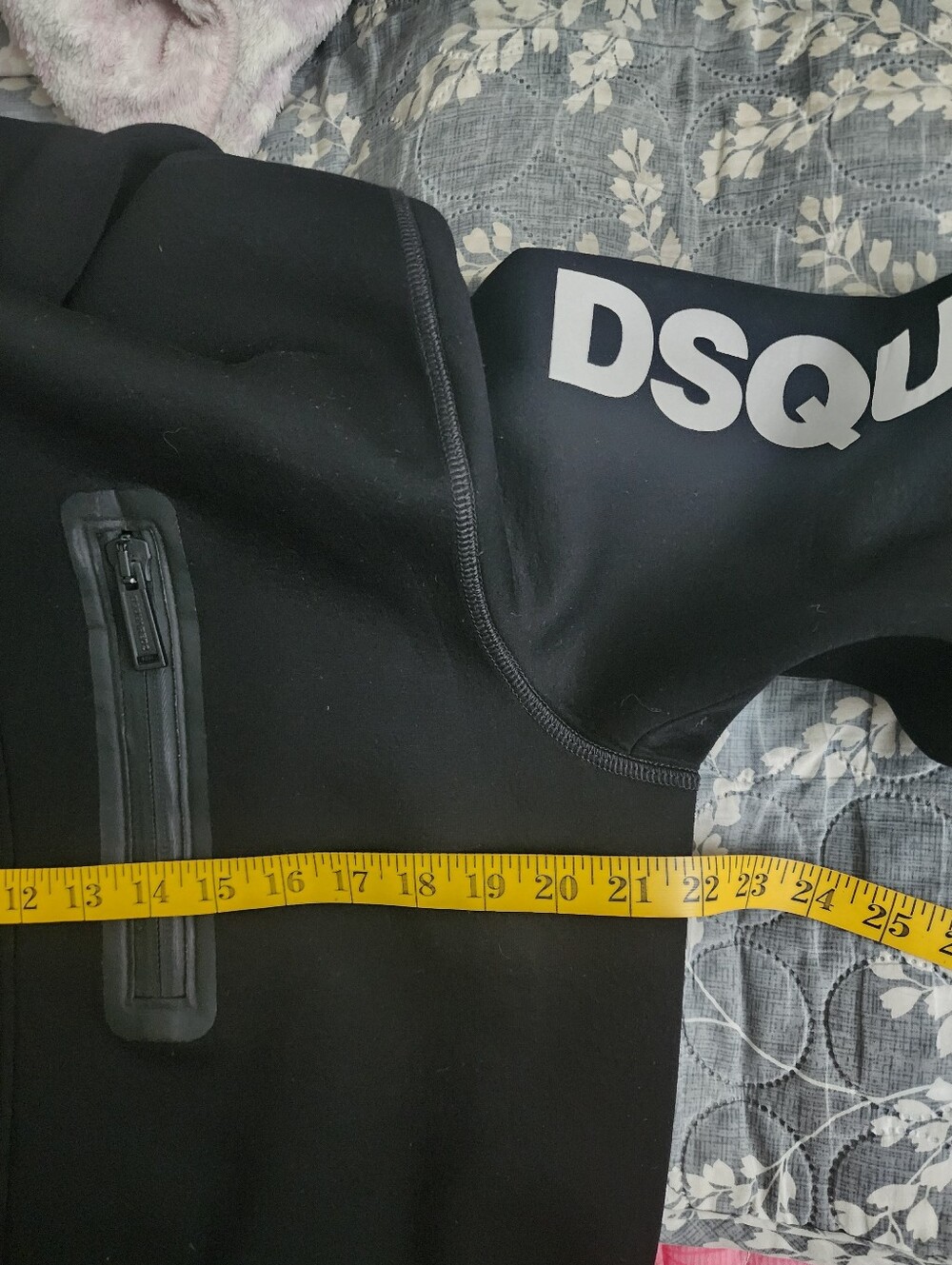 DSQUARED2 Black Full-Zip Hooded Sweatshirt with Sleeve Logo. Never Worn. New!! - Picture 8 of 10